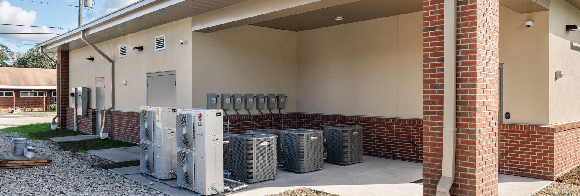 Outdoor view of the HVAC system of the Union County EOC built by Ajax Building Company.